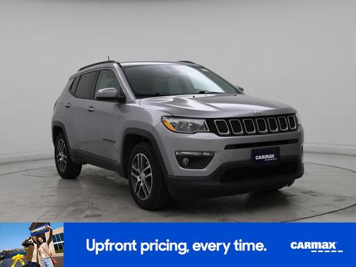 Gray 2019 Jeep Compass Latitude