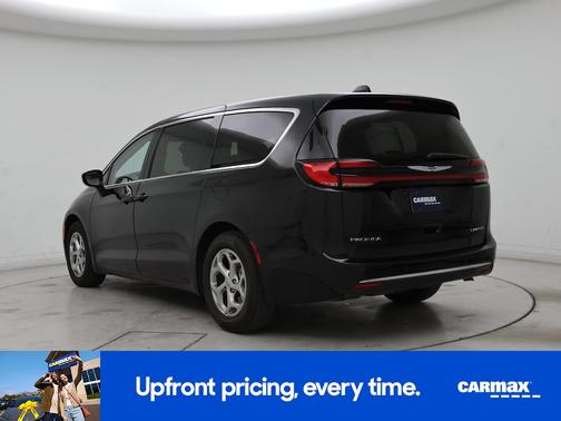 Black 2024 Chrysler Pacifica Limited