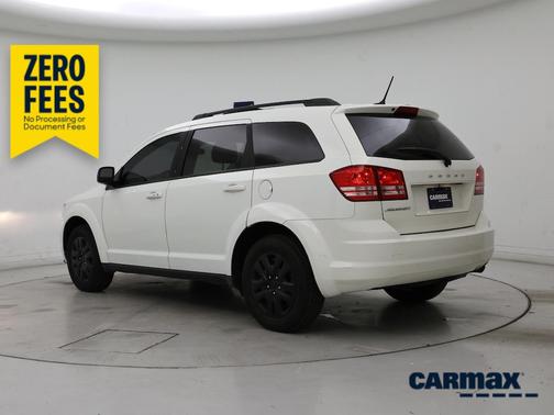 White 2016 Dodge Journey SE