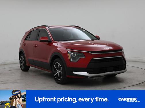 Red 2025 Kia Niro EX