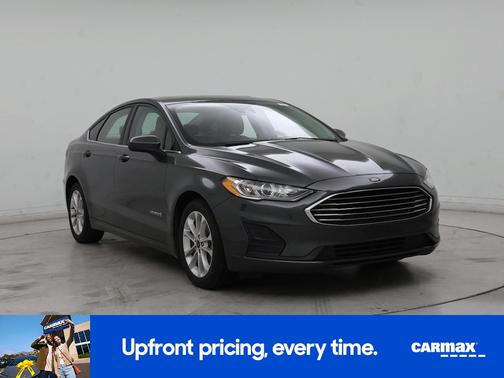 Gray 2019 Ford Fusion Hybrid SE