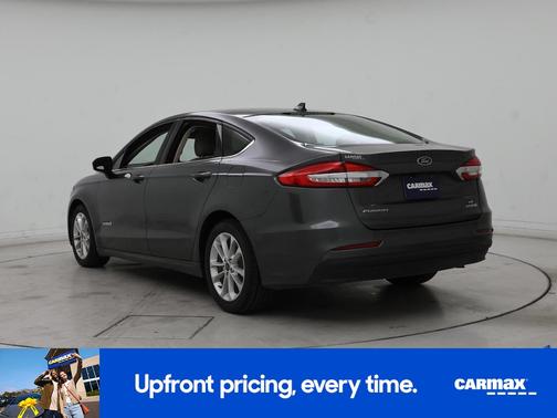 Gray 2019 Ford Fusion Hybrid SE