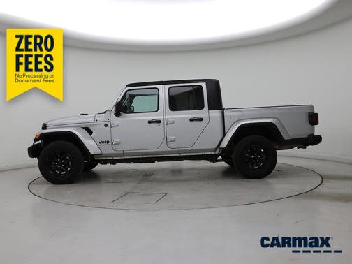 Silver 2023 Jeep Gladiator Sport S