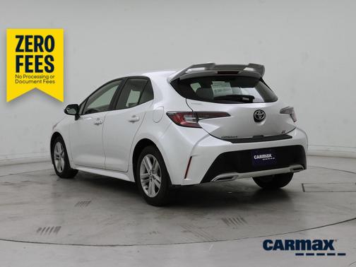 White 2022 Toyota Corolla Hatchback SE