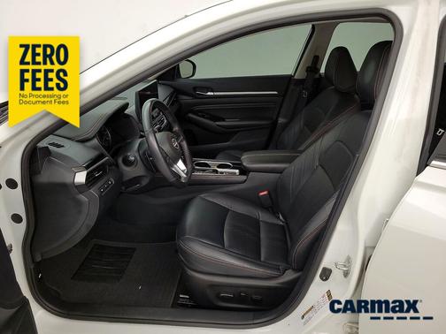 White 2023 Nissan Altima SR