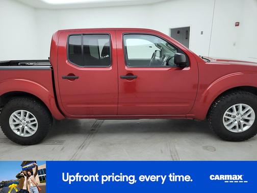 Red 2016 Nissan Frontier SV