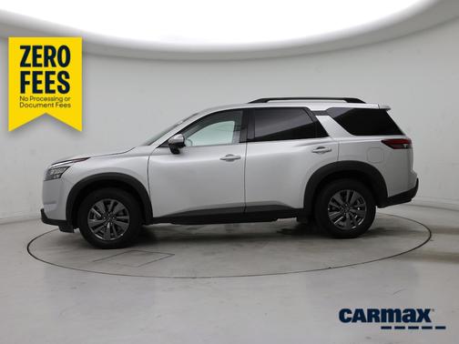 Silver 2025 Nissan Pathfinder SV