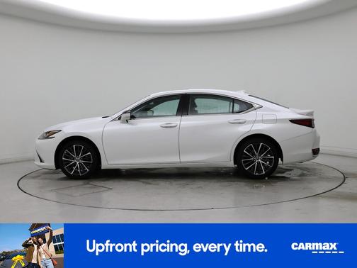 2025 Lexus ES 300h Luxury