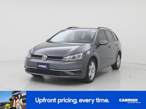 2018 Volkswagen Golf SE