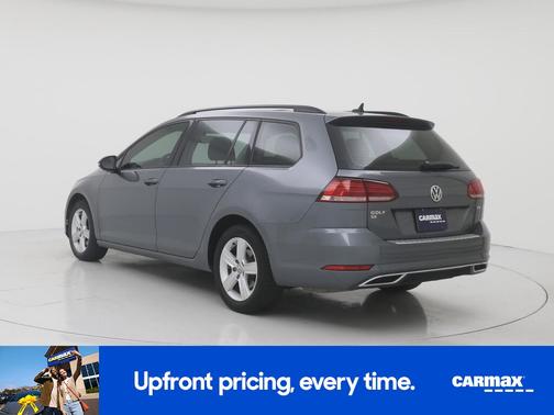 2018 Volkswagen Golf SE