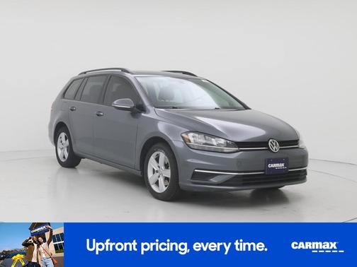 2018 Volkswagen Golf SE