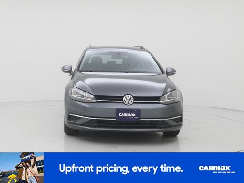 2018 Volkswagen Golf SE