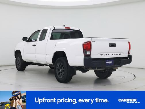 White 2018 Toyota Tacoma SR
