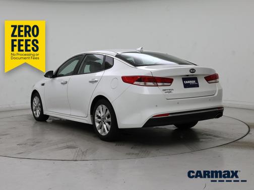White 2018 Kia Optima LX