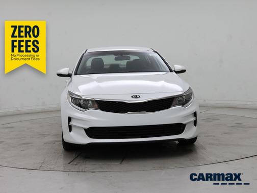 White 2018 Kia Optima LX