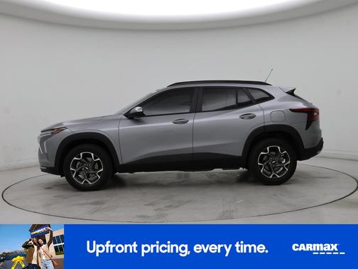 Gray 2025 Chevrolet Trax LT