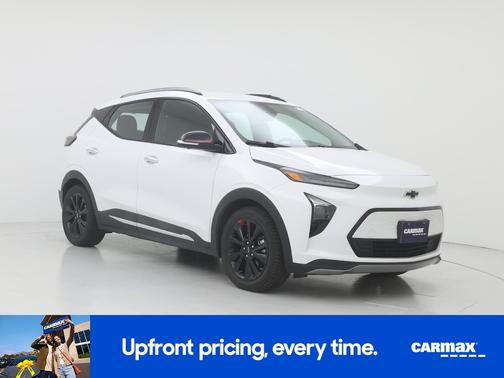 White 2023 Chevrolet Bolt EUV Premier