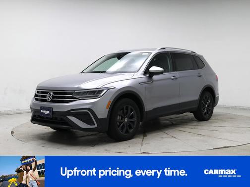 Silver 2024 Volkswagen Tiguan SE