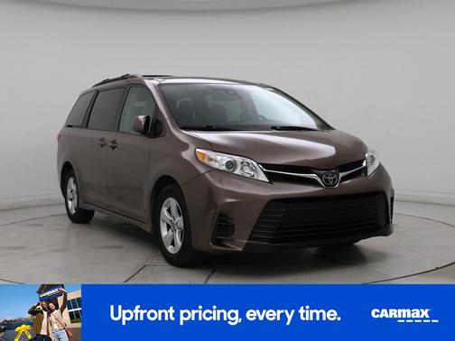 2018 Toyota Sienna LE