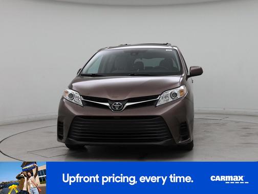 2018 Toyota Sienna LE