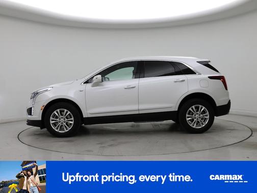 White 2021 Cadillac XT5 Luxury
