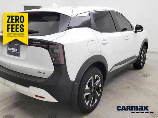 White 2025 Nissan Kicks SV