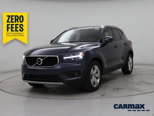 Blue 2021 Volvo XC40 T5 Momentum