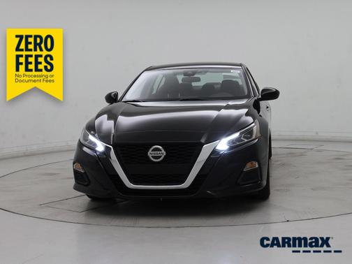 Black 2021 Nissan Altima SV