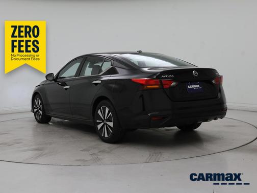 Black 2021 Nissan Altima SV
