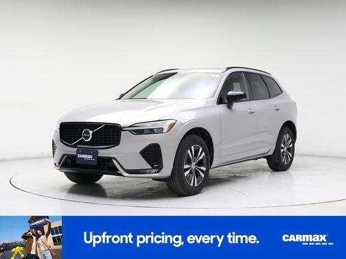 Silver 2024 Volvo XC60 B5 Core Dark Theme