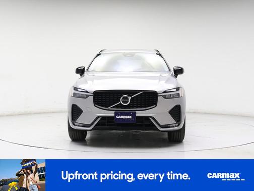 Silver 2024 Volvo XC60 B5 Core Dark Theme