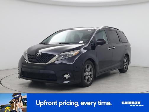 Black 2015 Toyota Sienna SE