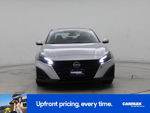 Silver 2023 Nissan Altima SL