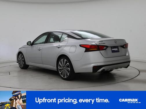 Silver 2023 Nissan Altima SL