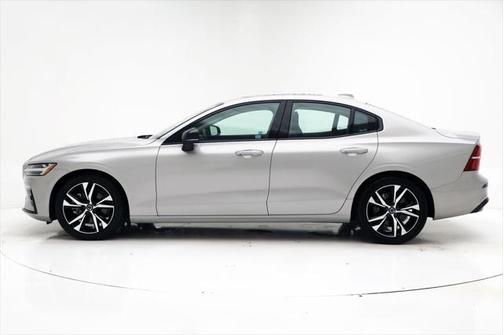 2025 Volvo S60 B5 Core