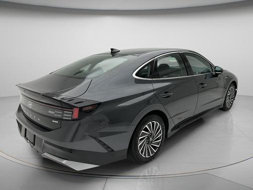 Portofino Gray 2025 Hyundai SONATA Hybrid SE