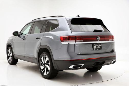 2024 Volkswagen Atlas 2.0T SE w/Technology 4MOTION