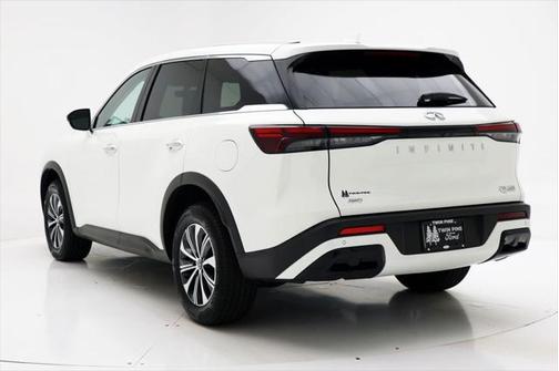 2023 INFINITI QX60 Pure