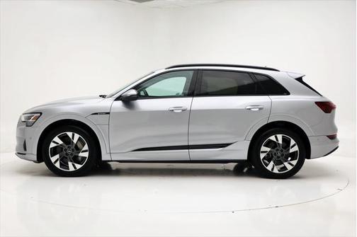 2022 Audi e-tron Premium