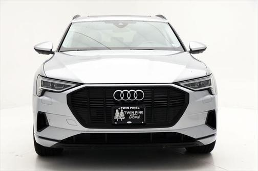 2022 Audi e-tron Premium