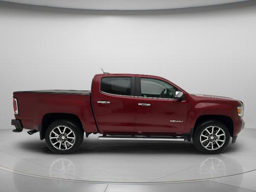 Red Quartz Tintcoat 2018 GMC Canyon Denali