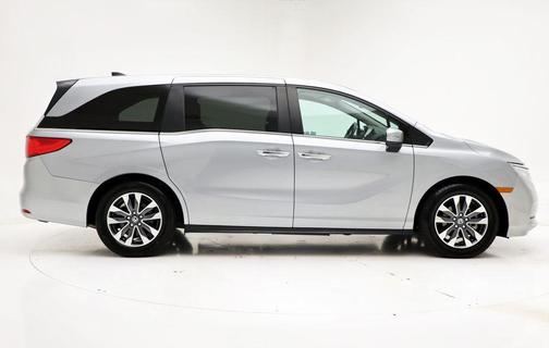 Lunar Silver Metallic 2023 Honda Odyssey EX-L