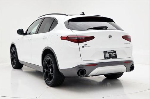 2022 Alfa Romeo Stelvio Ti