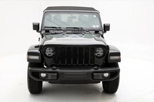 2021 Jeep Gladiator Freedom 4x4