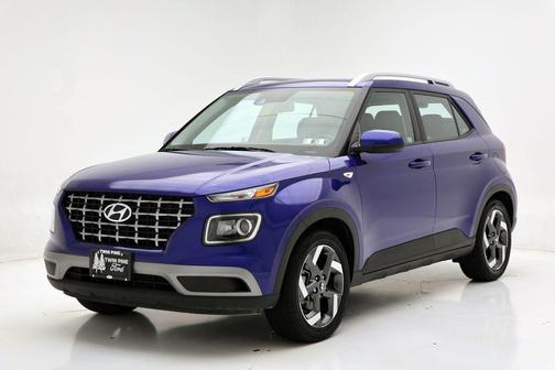 2022 Hyundai VENUE SEL