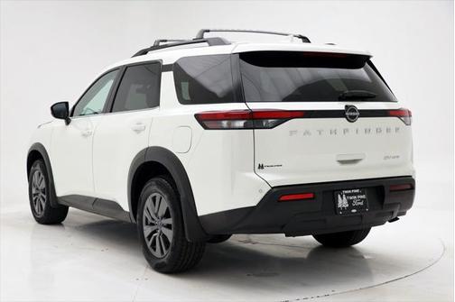 2023 Nissan Pathfinder SV 4WD