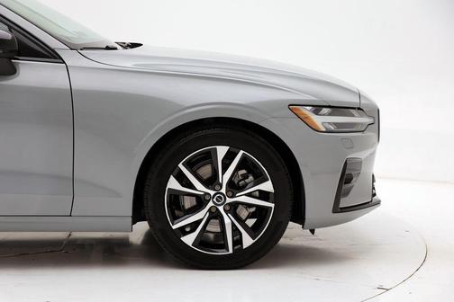 2025 Volvo S60 B5 Core