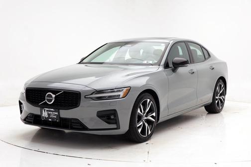 2025 Volvo S60 B5 Core