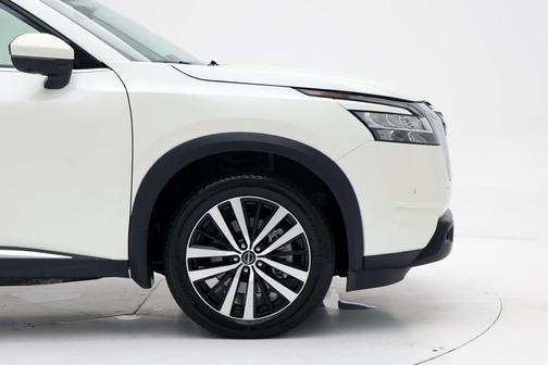 2023 Nissan Pathfinder Platinum 4WD
