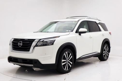 2023 Nissan Pathfinder Platinum 4WD
